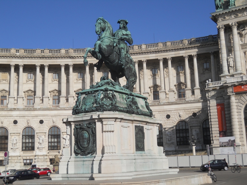 Statua del Principe Eugenio nella Helden Platz - Statue of Prince Eugene in Helden Platz